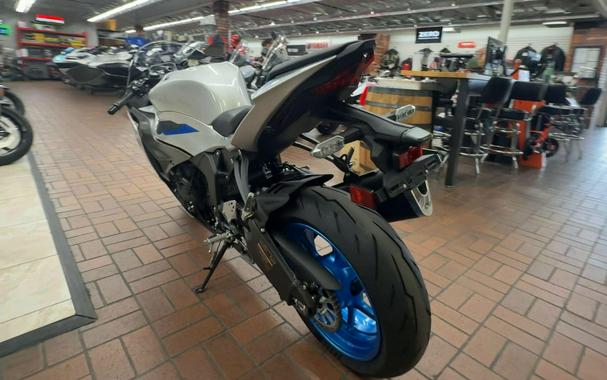 2027 Kawasaki NINJA ZX-6R ABS