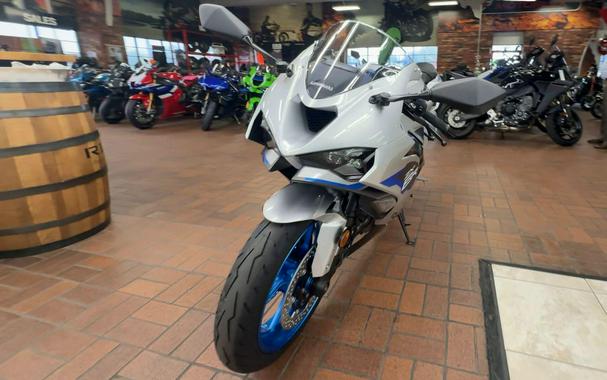 2027 Kawasaki NINJA ZX-6R ABS