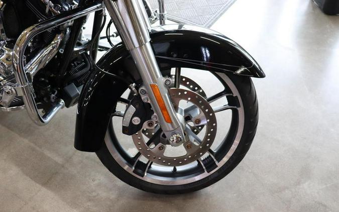 2015 Harley-Davidson® FLHXS - Street Glide® Special