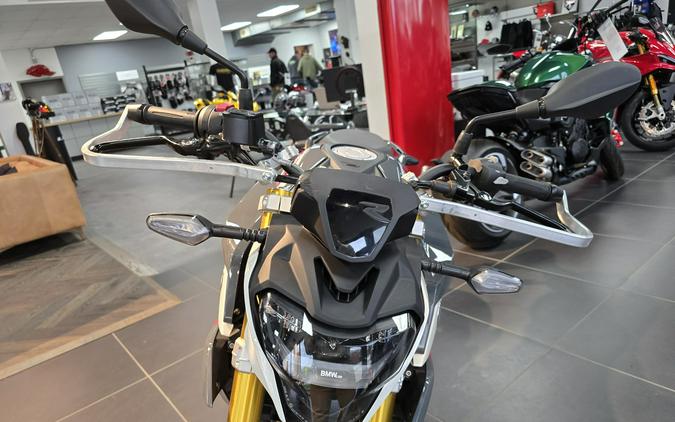 2022 BMW G 310 R