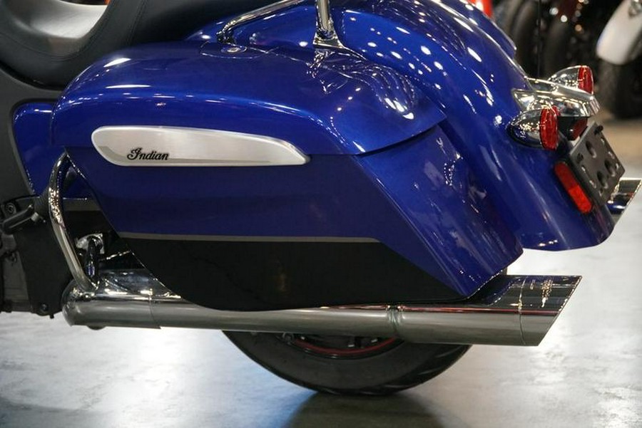 2023 Indian Motorcycle® Challenger® Limited Spirit Blue Metallic / Black Metallic