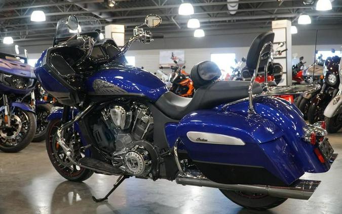 2023 Indian Motorcycle® Challenger® Limited Spirit Blue Metallic / Black Metallic