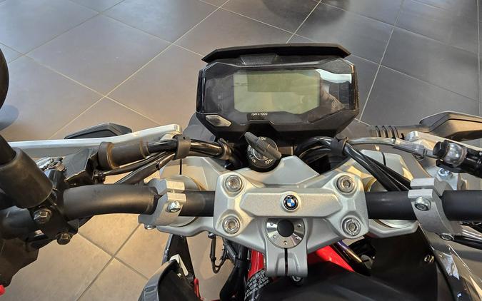 2022 BMW G 310 R