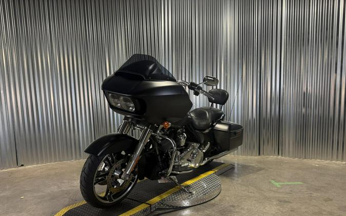 2017 Harley-Davidson Road Glide Special BLACK DENIM