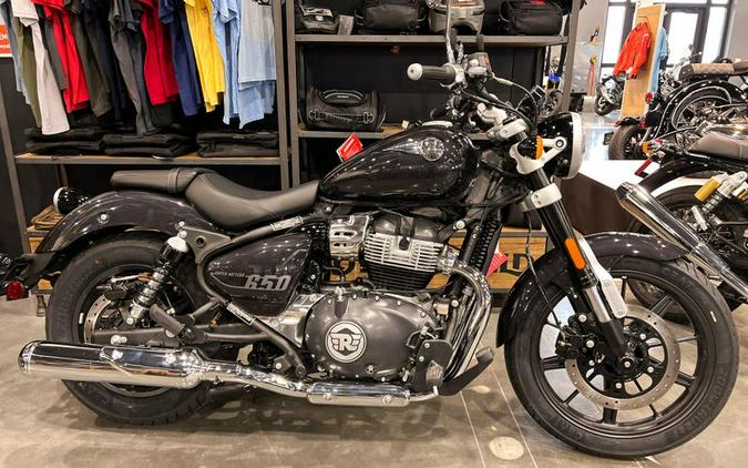 2024 Royal Enfield Super Meteor 650 Review [17 Fast Facts]