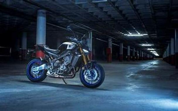 2025 Yamaha MT 09 SP