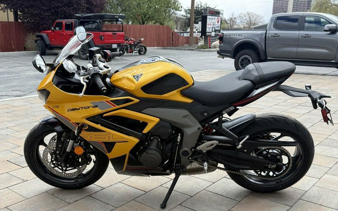 2026 Triumph Daytona 660 Cosmic Yellow Sapphire Black