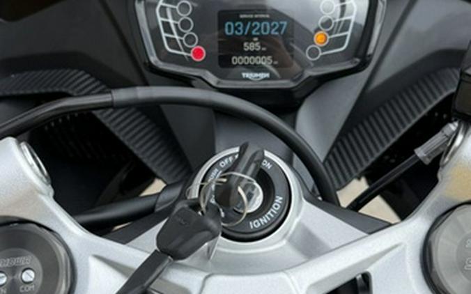 2026 Triumph Daytona 660 Cosmic Yellow Sapphire Black