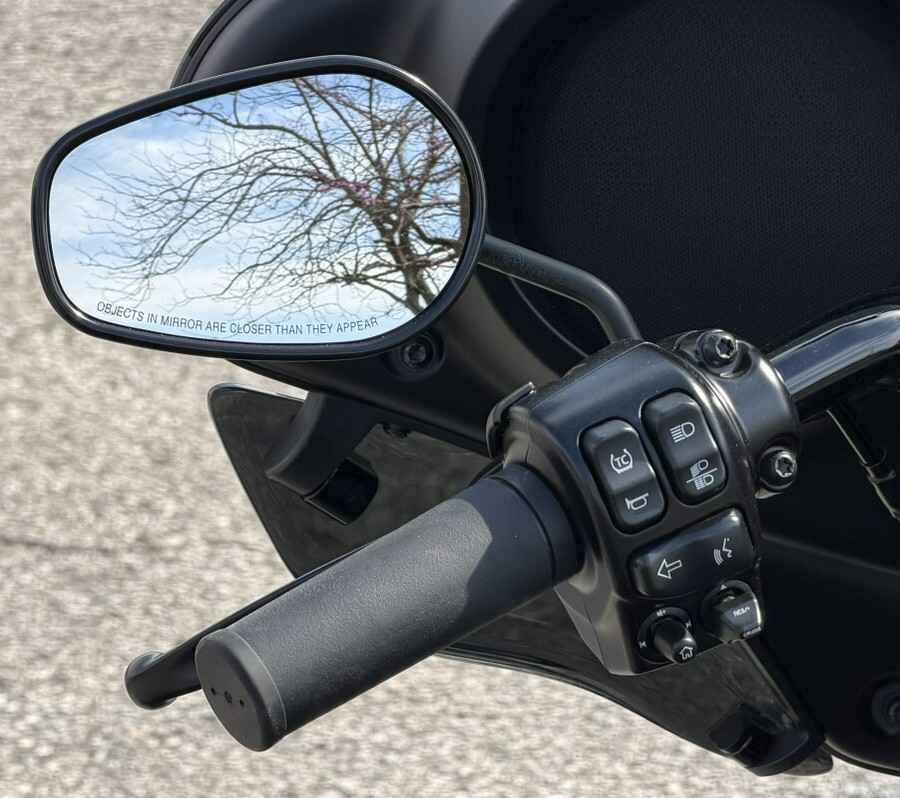 2025 Tri Glide® Ultra FLHTCUTG
