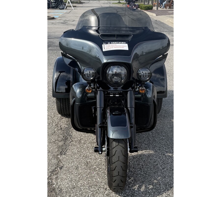 2025 Tri Glide® Ultra FLHTCUTG
