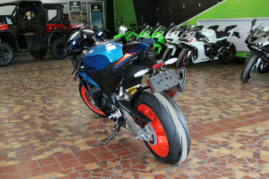 2027 Aprilia RSV4 1100 Stingray Blue - VS000365