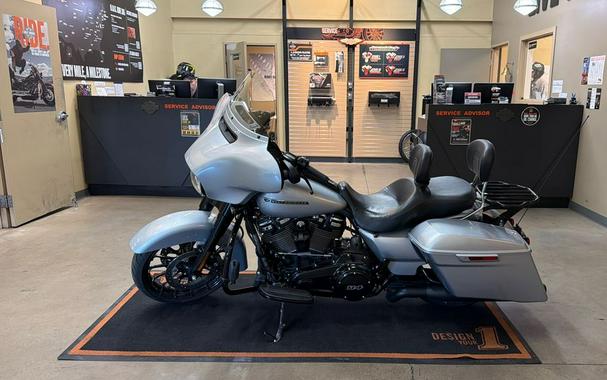 2019 Harley-Davidson Street Glide® Special