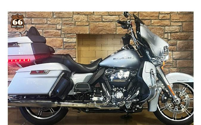 Barracuda Silver 2020 Harley-Davidson® Ultra Limited FLHTK