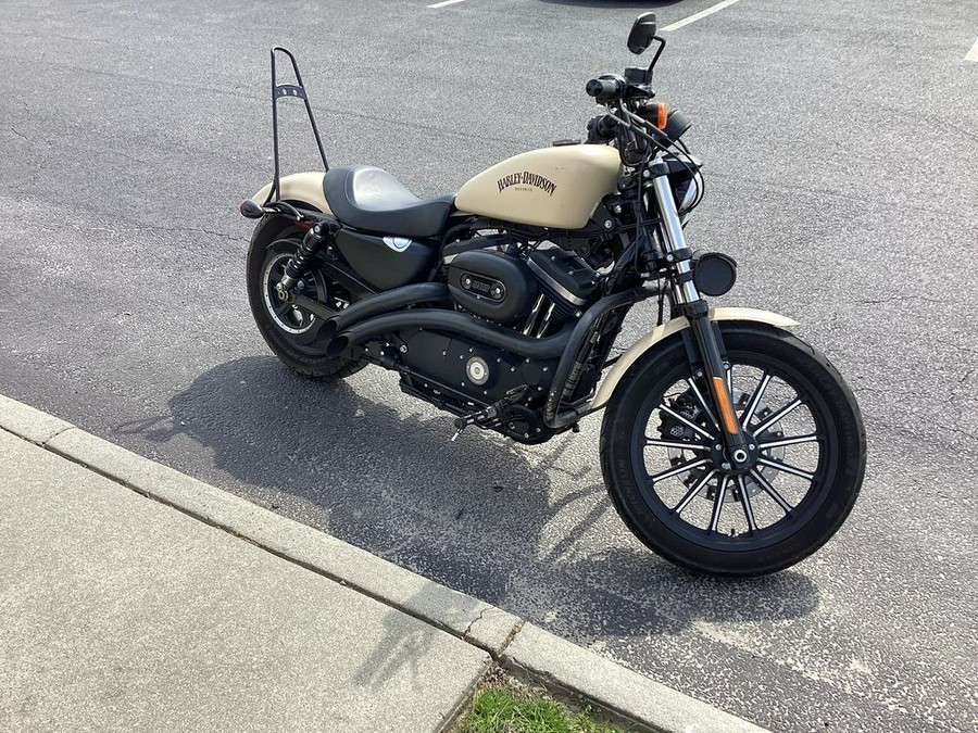 2015 Harley-Davidson® XL883N - Sportster® Iron 883™