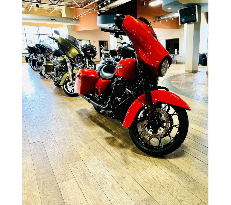 FLHXS 2020 Street Glide Special