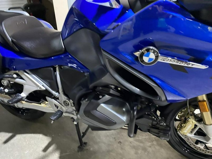 2022 BMW R 1250 RT Racing Blue Metallic