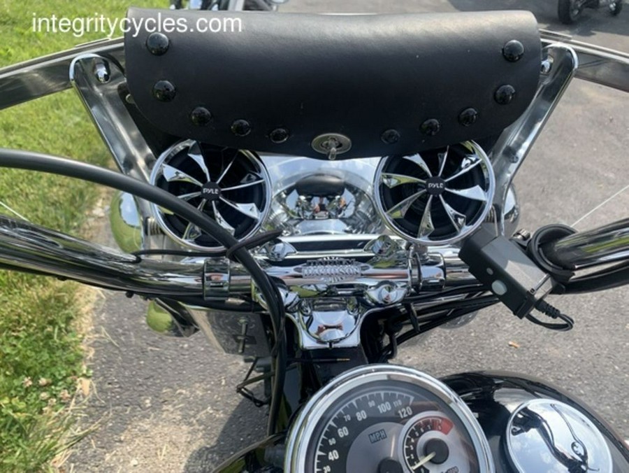 2009 Harley-Davidson® FLSTC - Heritage Softail®