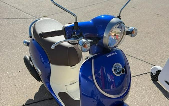 2024 Honda Metropolitan Base
