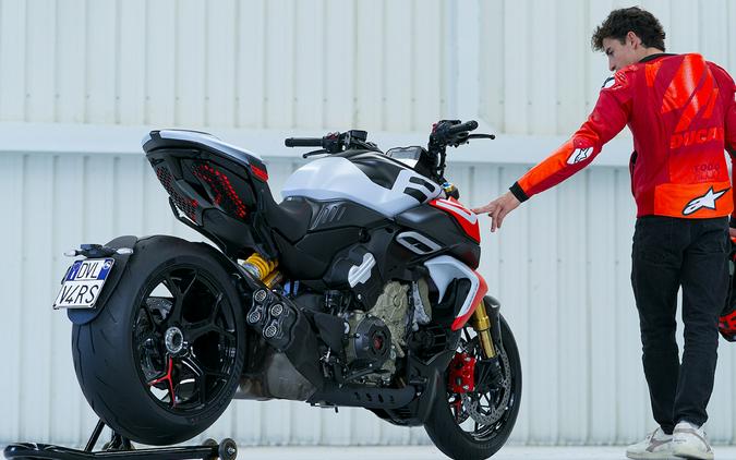 2026 Ducati Diavel V4 RS RS Livery - 1966