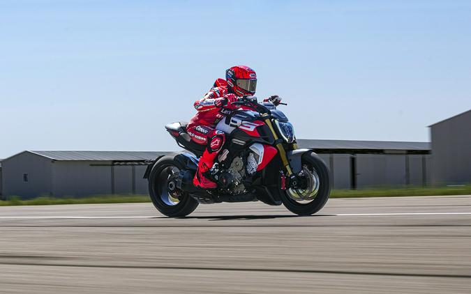 2026 Ducati Diavel V4 RS RS Livery - 1966