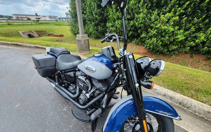 2023 Harley-Davidson Heritage Classic Billiard Blue/Billiard Gray - Black Finish