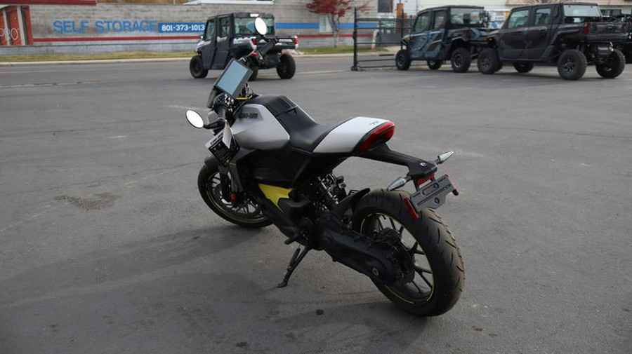 2025 Can-Am® Pulse '73