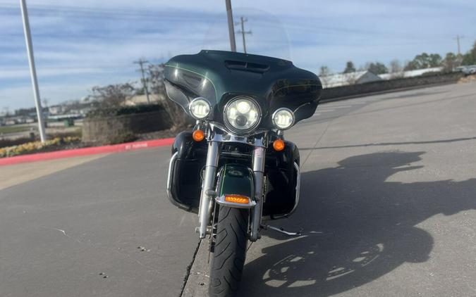 2015 Harley-Davidson® Ultra Limited FLHTK Two-Tone Deep Jade Pearl/Vivid Black 680630