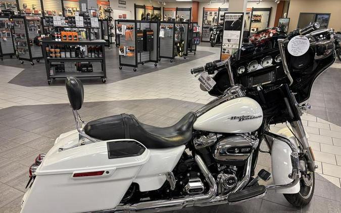 2017 Harley-Davidson® FLHXS - Street Glide® Special