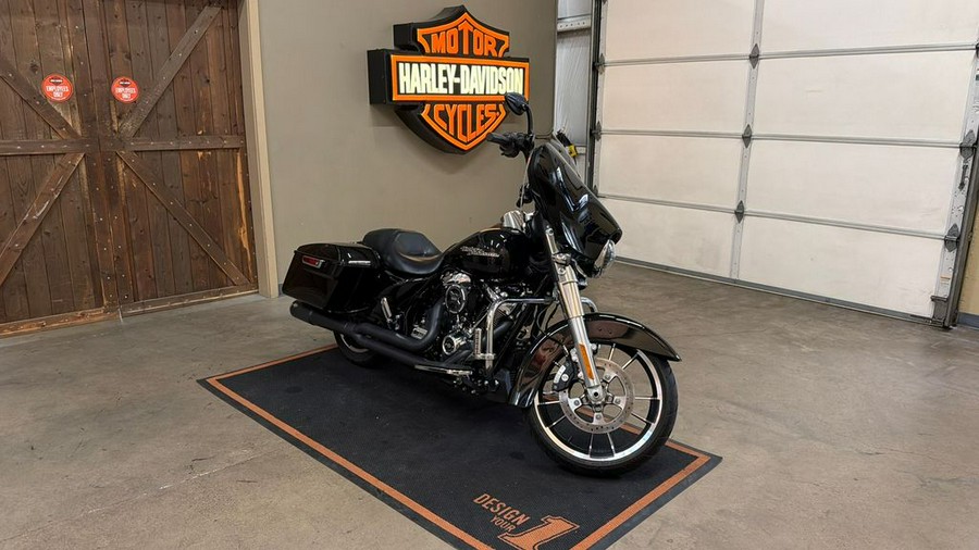 2020 Harley-Davidson Street Glide® Base