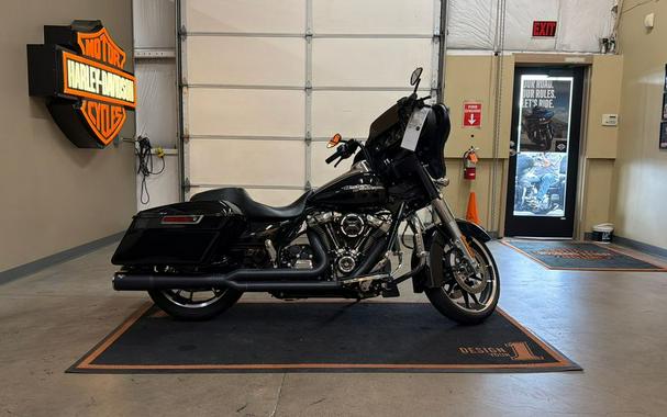 2020 Harley-Davidson Street Glide® Base