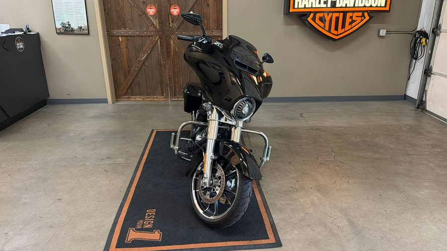 2020 Harley-Davidson Street Glide® Base