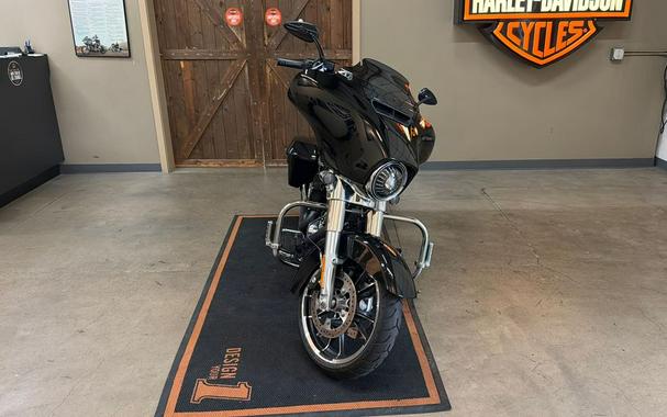 2020 Harley-Davidson Street Glide® Base