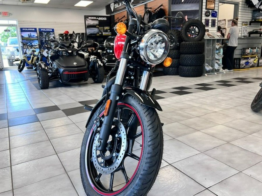 2023 Royal Enfield Meteor 350 Fireball Red