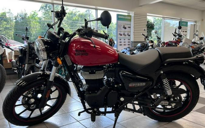 2023 Royal Enfield Meteor 350 Fireball Red