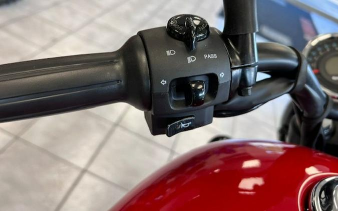 2023 Royal Enfield Meteor 350 Fireball Red