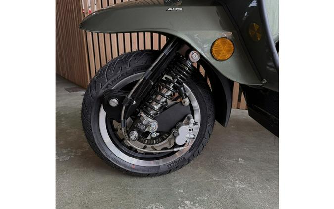 2025 GP300 - Royal Alloy