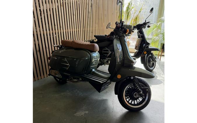 2025 GP300 - Royal Alloy