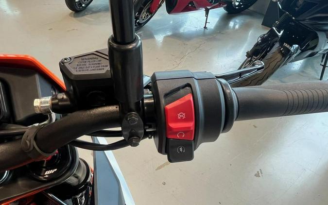 2026 KTM 390 SMC R