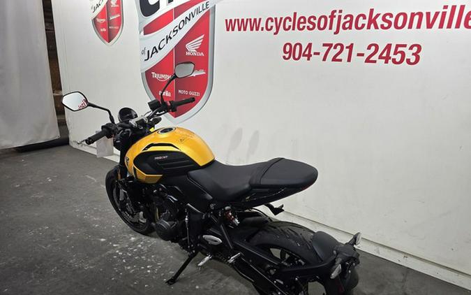 2026 Triumph Trident 660 Cosmic yellow