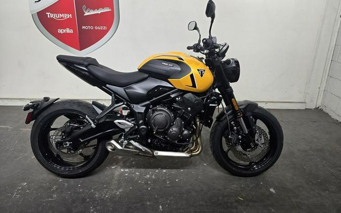 2026 Triumph Trident 660 Cosmic yellow