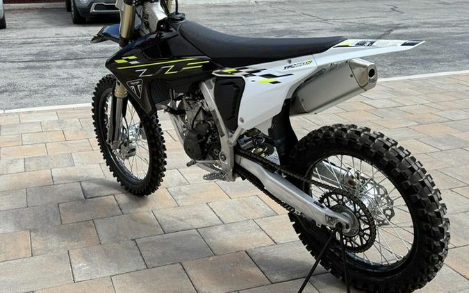 2026 Triumph TF 450-X Jet BlackPure White