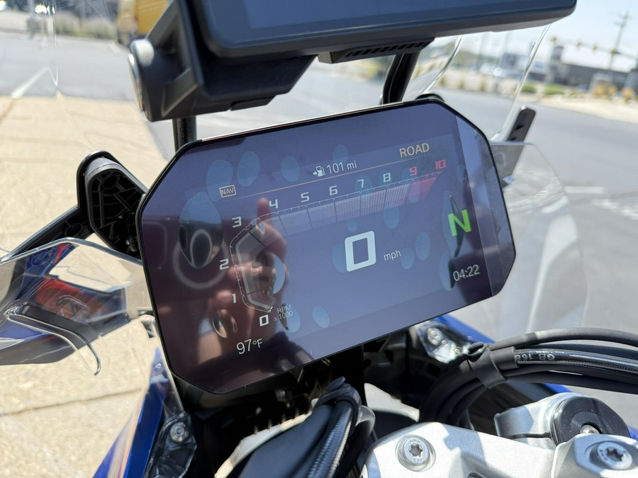 2025 BMW Motorrad R 1300 GS Racing Blue Metallic