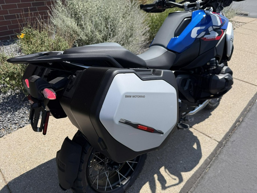 2025 BMW Motorrad R 1300 GS Racing Blue Metallic