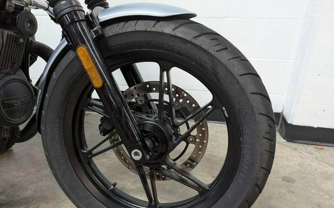 2021 Moto Guzzi V7 Stone E5