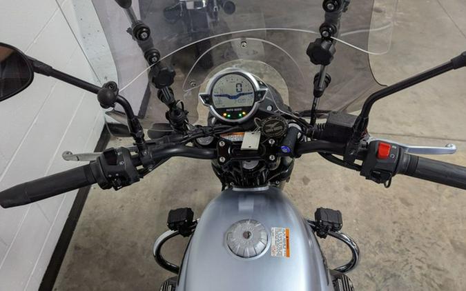 2021 Moto Guzzi V7 Stone E5