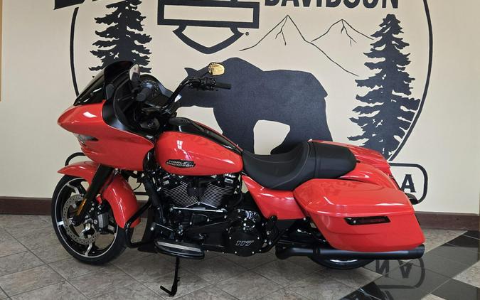 2026 Harley-Davidson® Road Glide® Blood Orange Black Trim