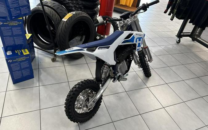 2024 Husqvarna® EE 5