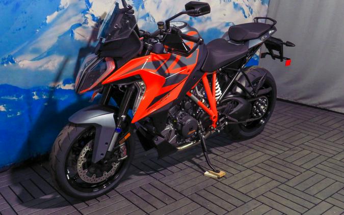 2023 KTM 1290 Super Duke GT