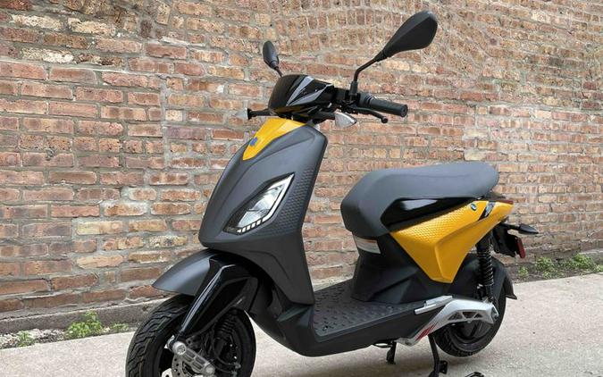 2022 Piaggio 1 Active 45 MPH