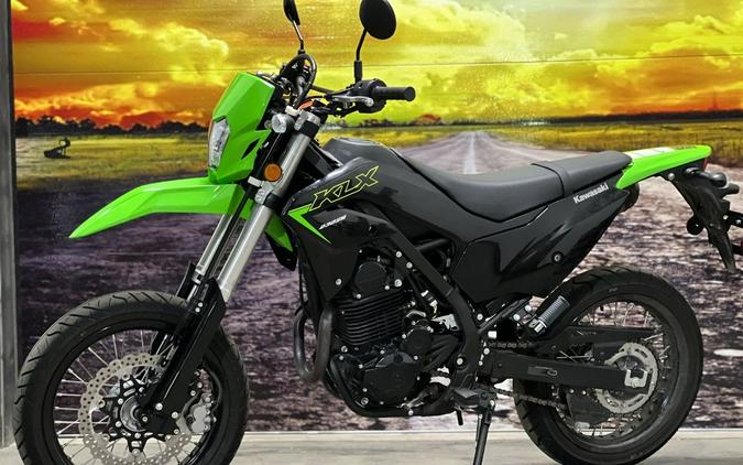 2023 Kawasaki KLX230SM Review [A Dozen Fast Facts]